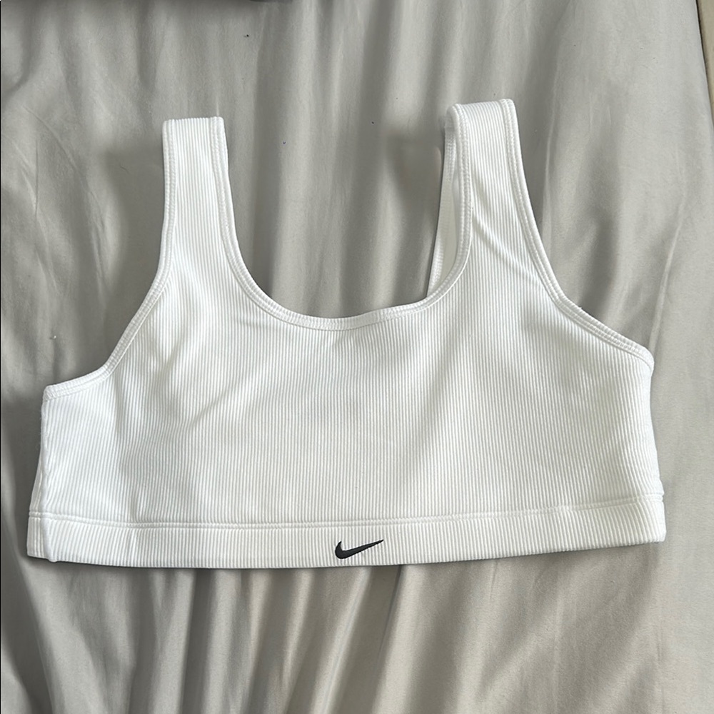 Nike Women's White Sports Bra Brand New Never Worn